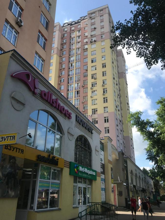 Rent Kiev Apartment 2 Min Metro Chernihivska Exterior photo